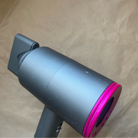 Hair Dryer - Picture 4 of 4